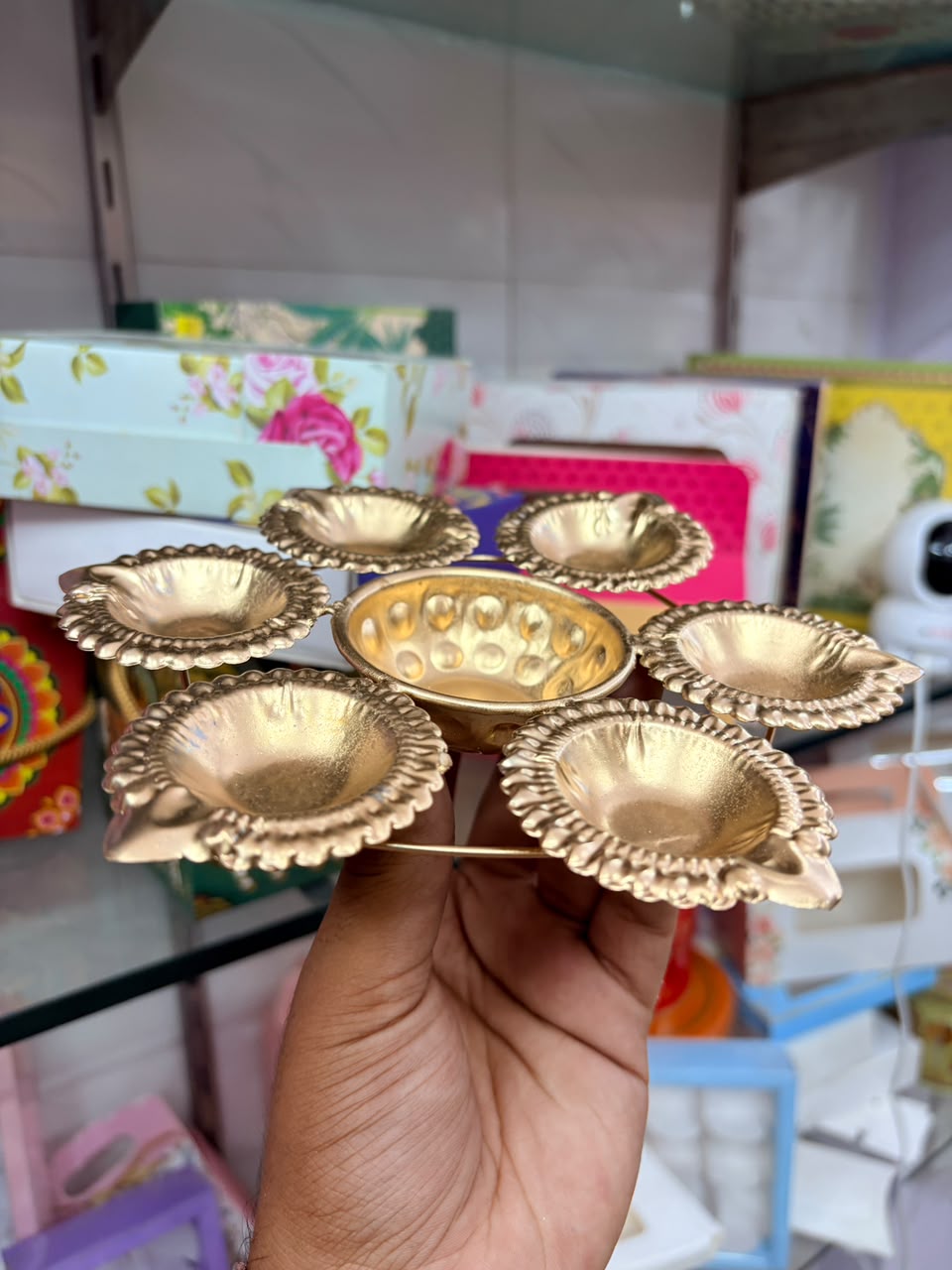 6-Diya Metal Urli Bowl