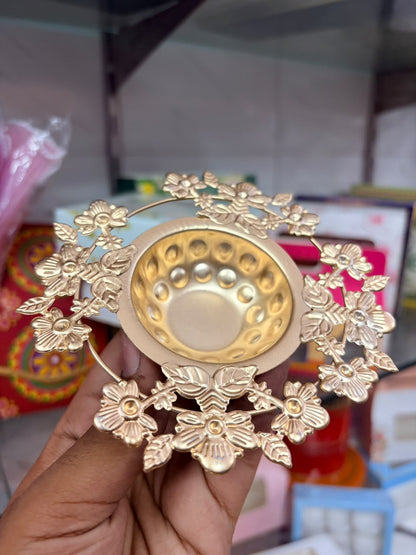 Floral Metal Urli
