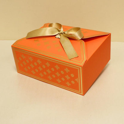 Festive Special Premium Hamper Packaging Box With Golden Leaf Printing