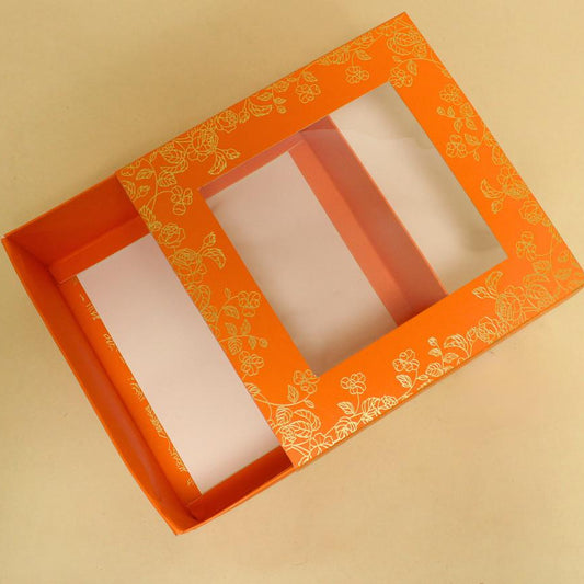 Festive Special Premium Hamper Packaging Box With Golden Leaf Printing